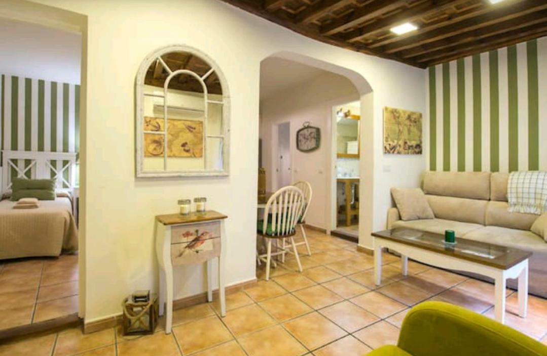 Апартаменты Apartamento Alfileritos XX Толедо Экстерьер фото